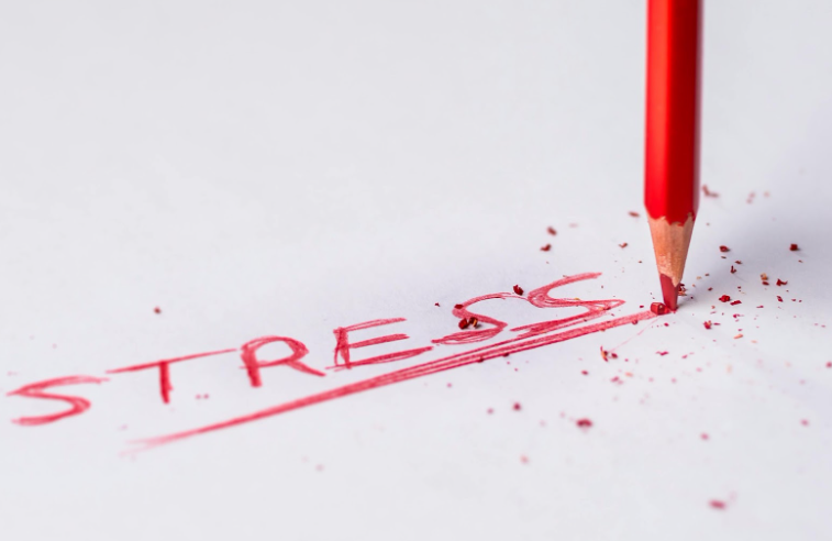 Understanding Common Symptoms of Stress and How to Treat Them Understanding Common Symptoms of Stress and How to Treat Them